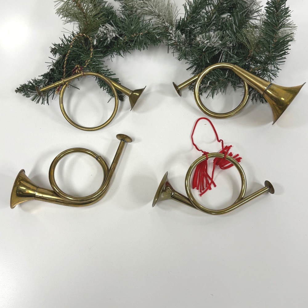 Set of 4 Vintage Brass French Horn Christmas Ornaments- Wreath decor - Picture 3 of 9